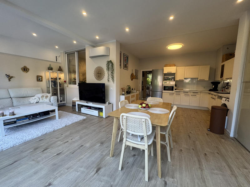 Appartement - 65 m² - 3 pièces