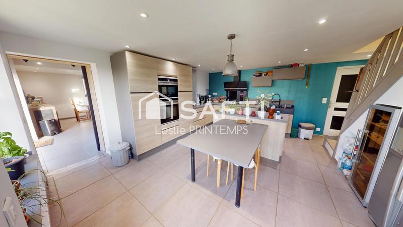 Maison - 186 m² - 7 pièces