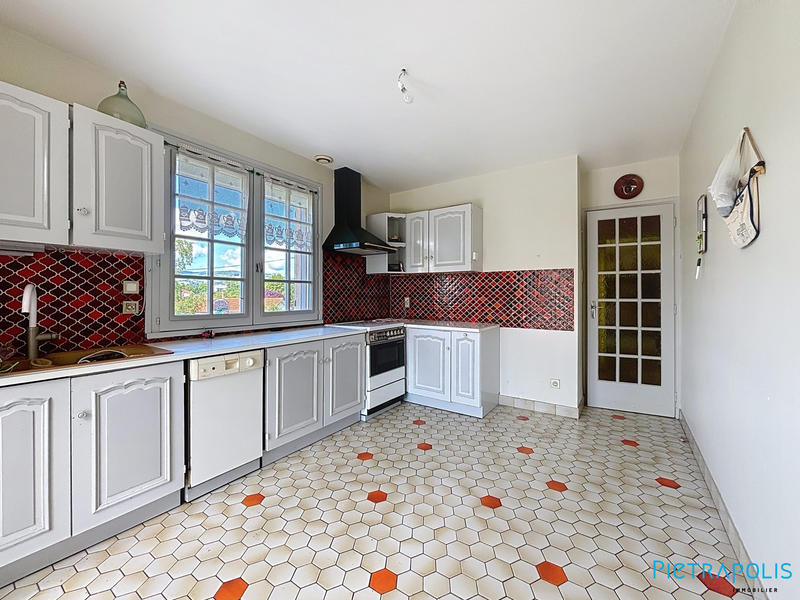 Maison - 110 m² - 5 pièces