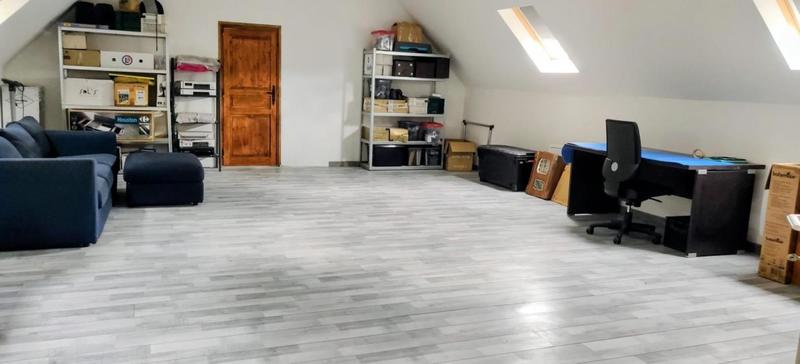 Maison - 236 m² - 7 pièces