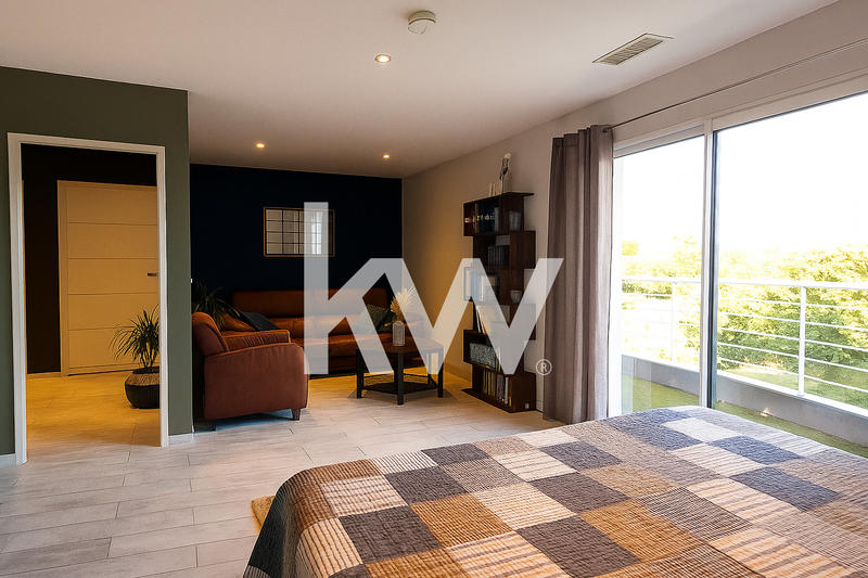 Maison d'architecte - 178 m² - 8 pièces