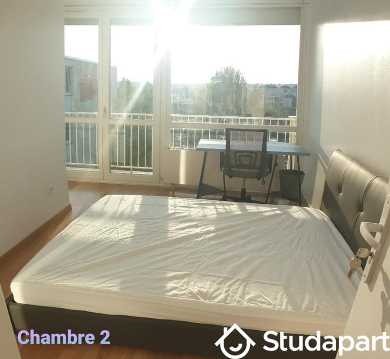 Chambre - 9 m² - 1 pièce