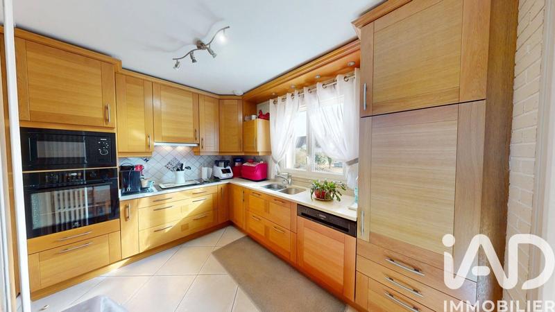 Maison - 140 m² - 6 pièces