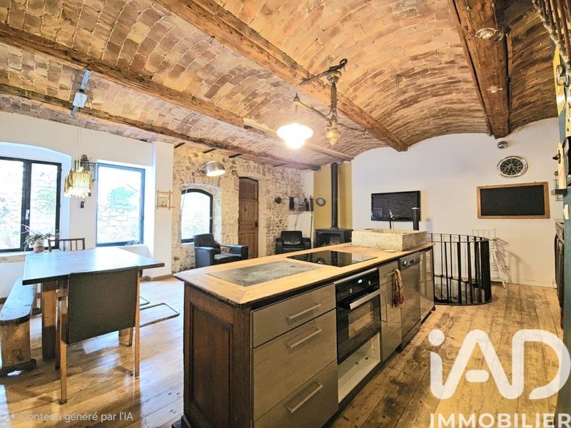 Maison de village - 111 m² - 6 pièces