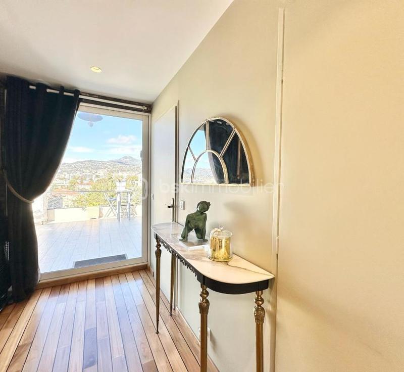 Appartement - 92 m² - 3 pièces