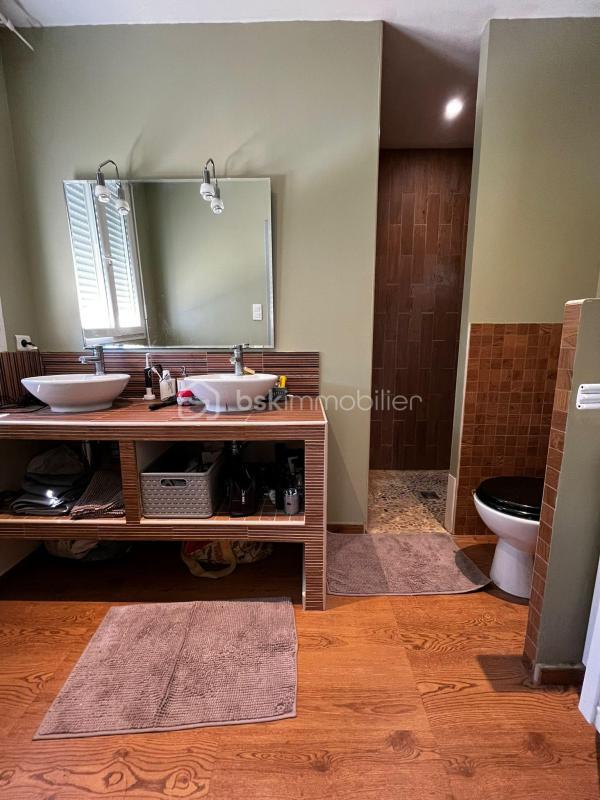 Immeuble - 115 m² - 5 pièces