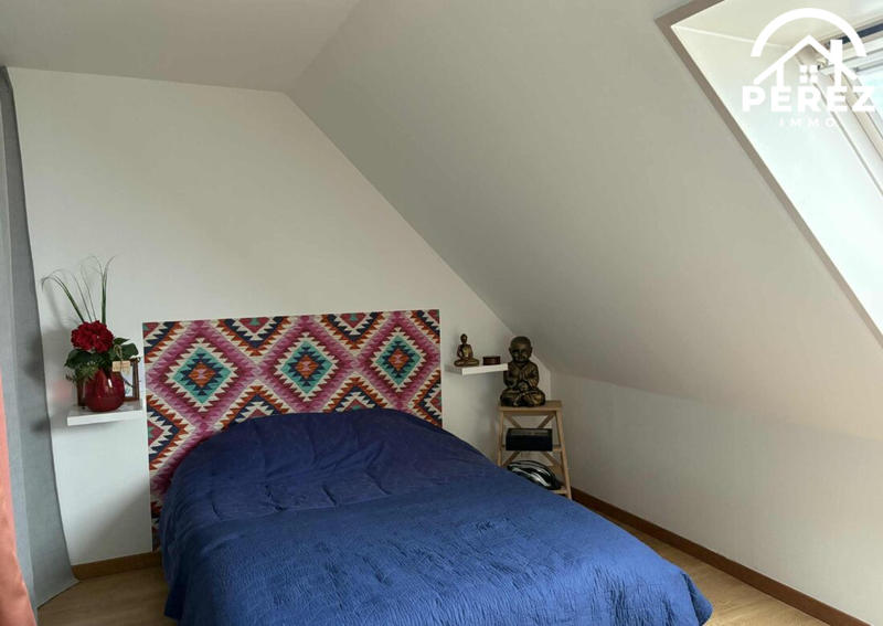 Maison - 90 m² - 5 pièces