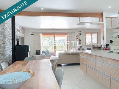 Maison - 148 m² - 5 pièces