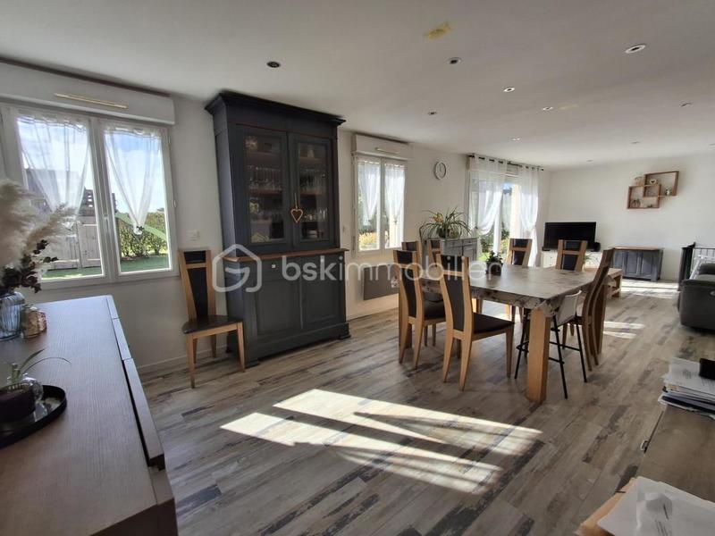 Pavillon - 100 m² - 5 pièces