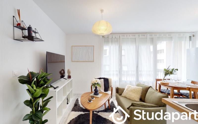 Chambre - 11 m² - 1 pièce