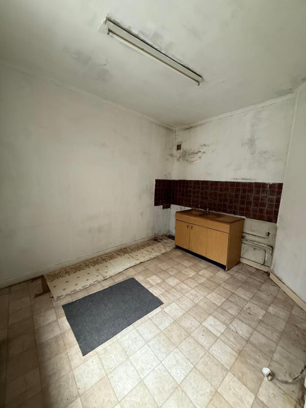 Immeuble - 200 m² - 2 pièces