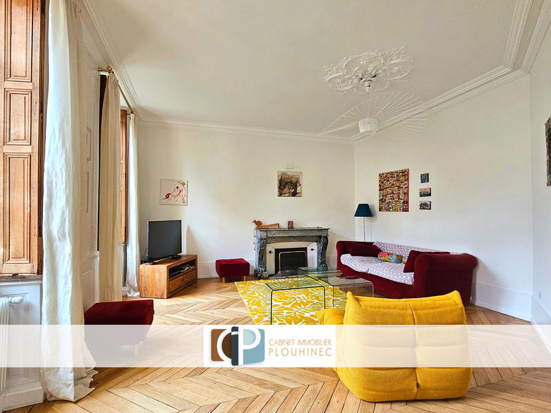 Appartement - 190 m² - 7 pièces