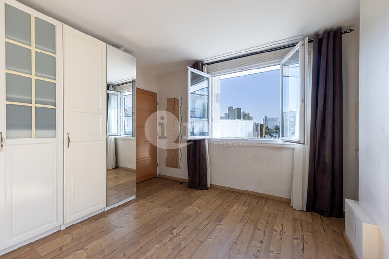 Appartement - 92 m² - 5 pièces