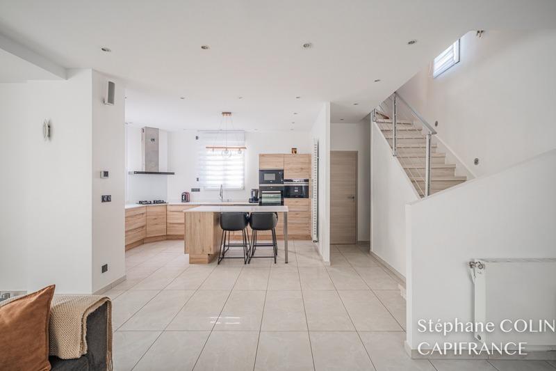 Maison - 156 m² - 7 pièces