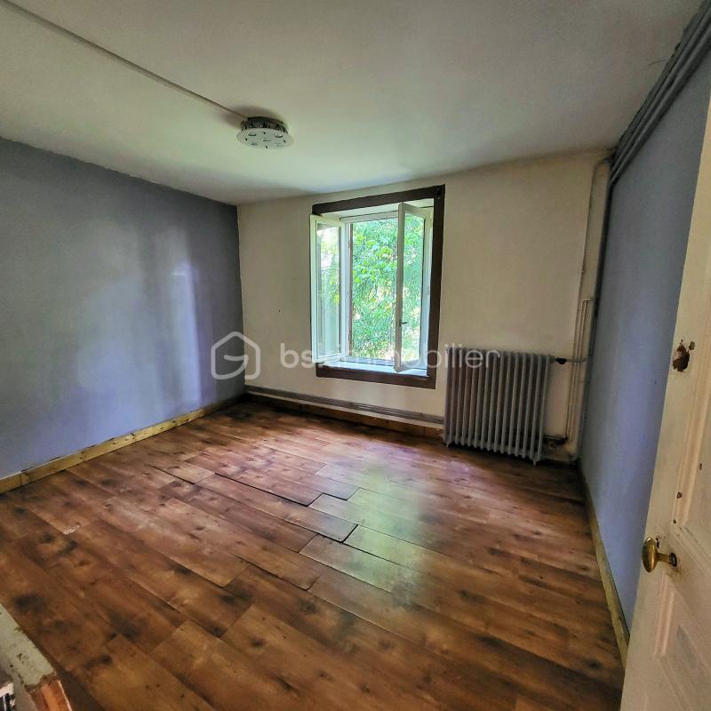 Appartement - 242 m² - 7 pièces