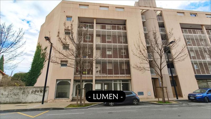 Bureau - 216 m² - 7 pièces