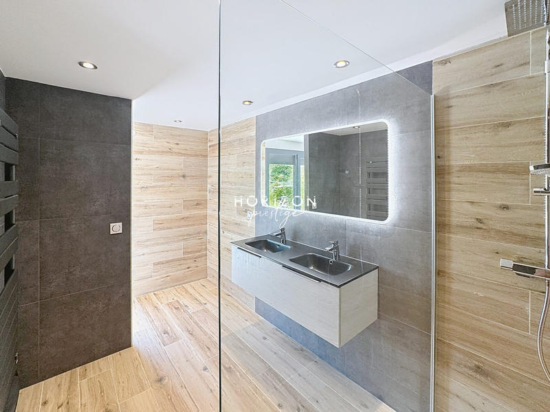 Maison ancienne - 200 m² - 7 pièces