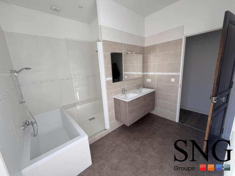 Appartement - 118 m² - 4 pièces