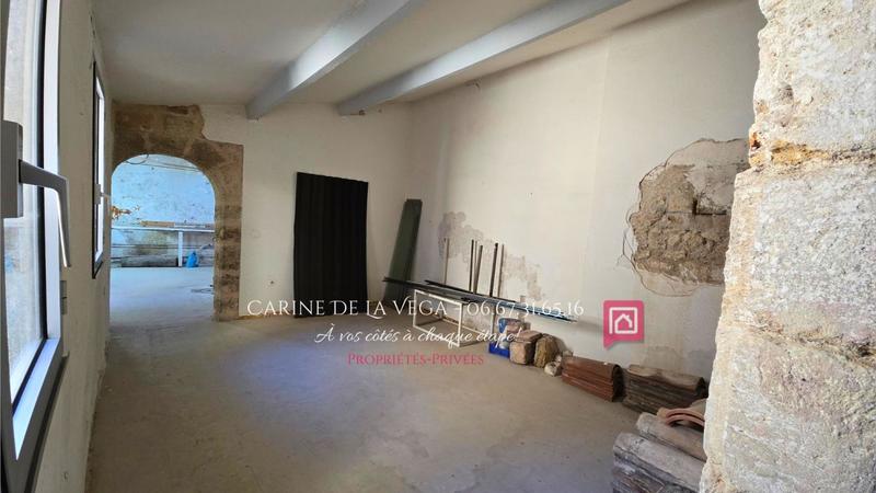 Appartement - 219 m² - 8 pièces