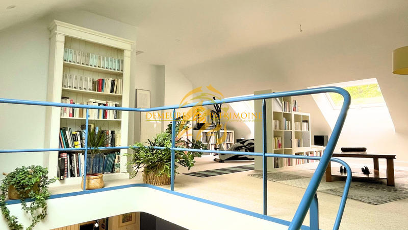 Maison traditionnelle - 175 m² - 5 pièces