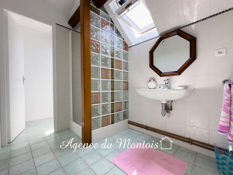 Maison - 182 m² - 6 pièces