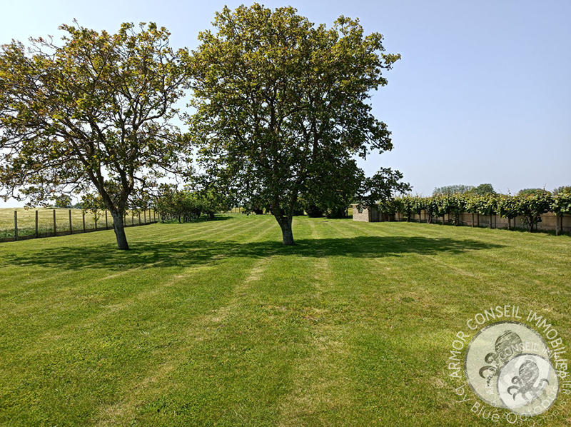 Maison - 333 m² - 16 pièces