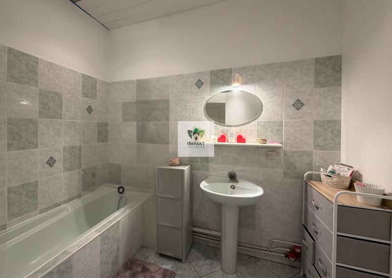 Appartement - 65 m² - 4 pièces