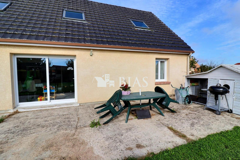 Maison - 137 m² - 5 pièces