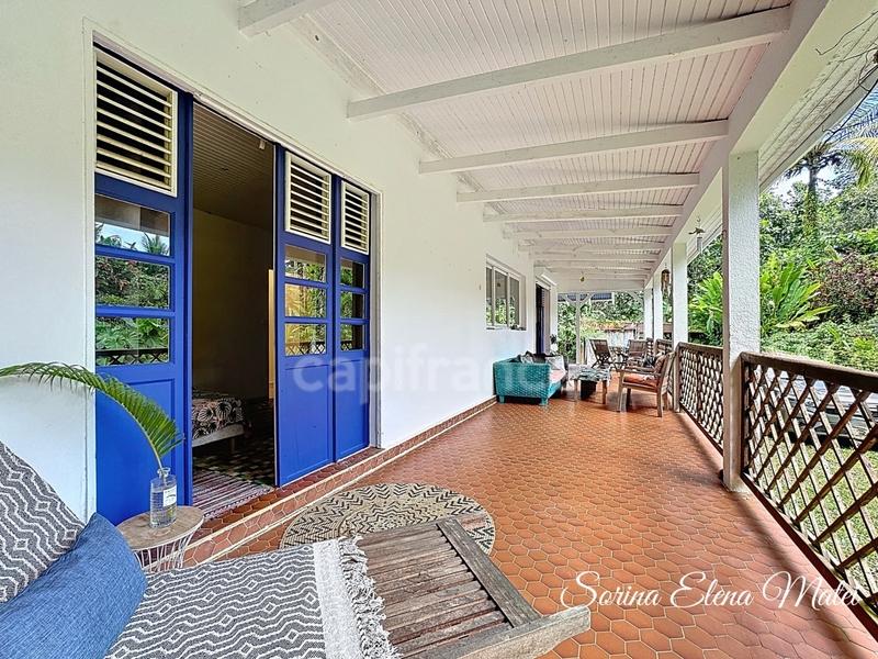 Maison - 138 m² - 5 pièces