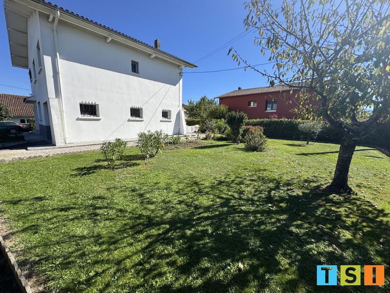 Maison - 148 m² - 6 pièces