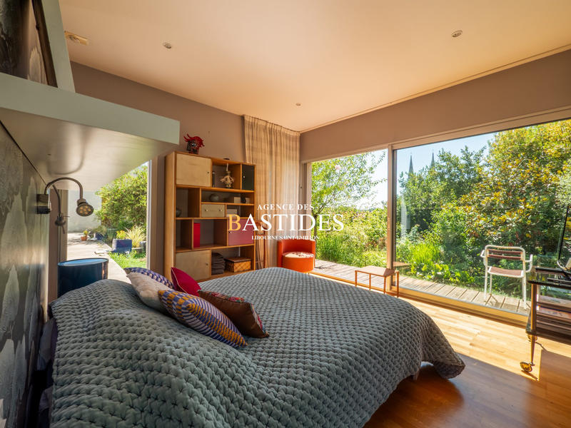 Maison contemporaine - 223 m² - 7 pièces