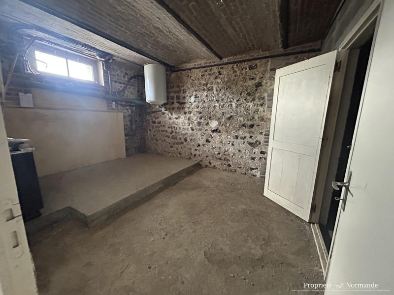 Maison - 204 m² - 7 pièces