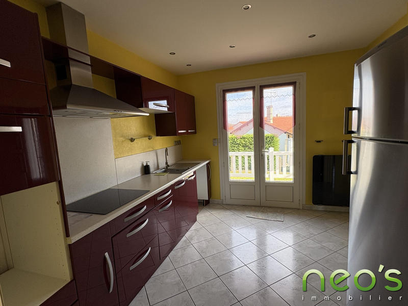 Maison - 92 m² - 5 pièces