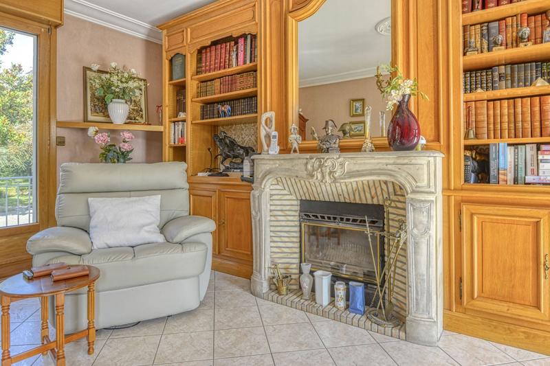 Maison - 270 m² - 7 pièces