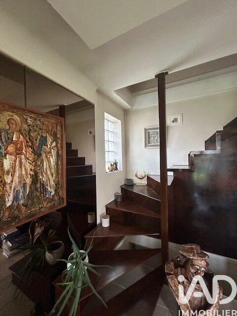 Maison - 137 m² - 5 pièces