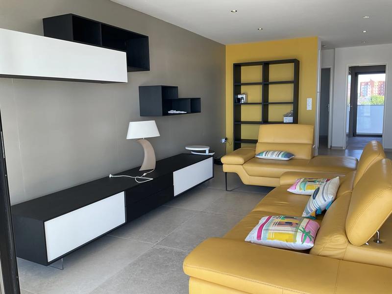 Appartement - 96 m² - 4 pièces