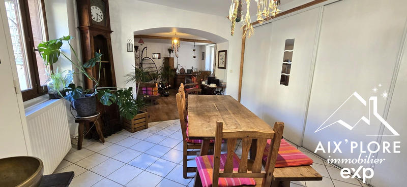 Maison - 145 m² - 5 pièces
