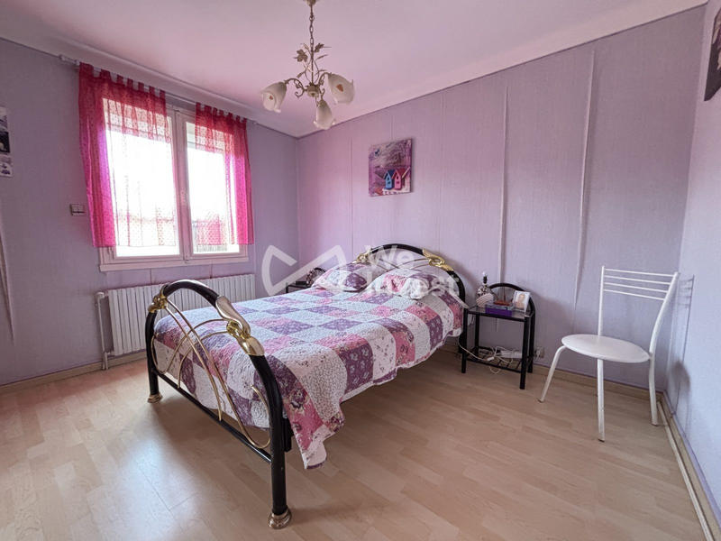 Maison - 101 m² - 5 pièces