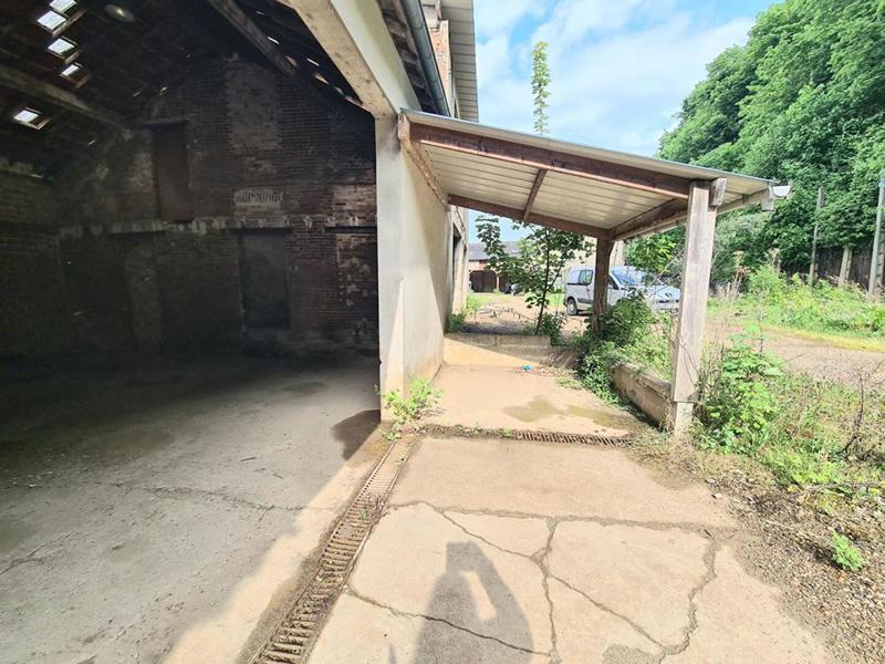 Grange - 195 m² - 2 pièces