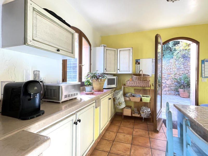 Appartement - 135 m² - 6 pièces