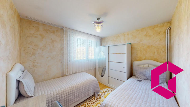 Appartement - 90 m² - 4 pièces