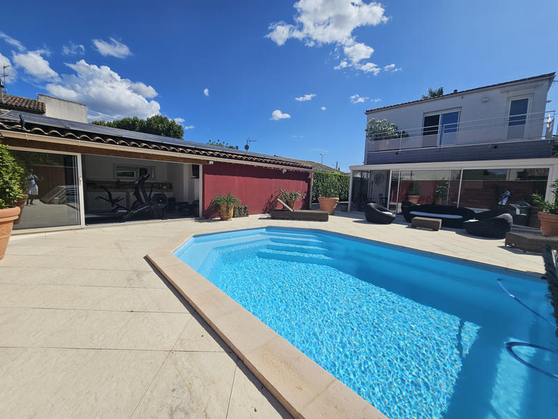 Maison - 169 m² - 6 pièces