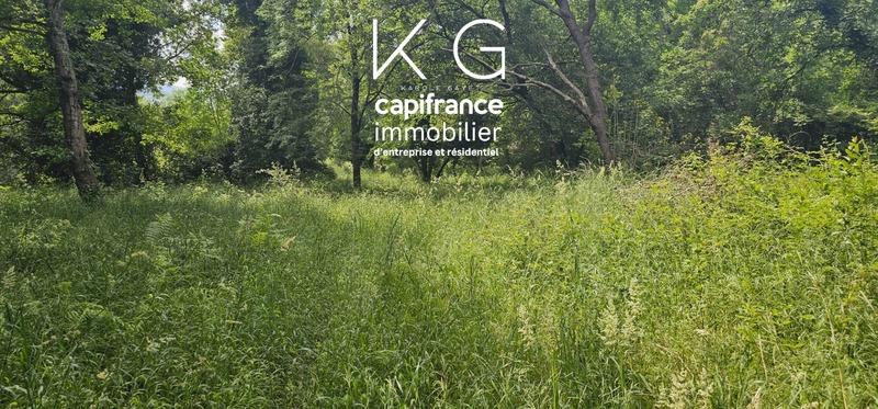 Terrain constructible - 4 208 m²