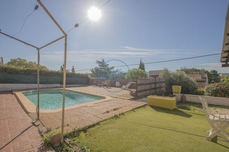 Maison - 179 m² - 7 pièces