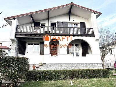 Maison - 182 m² - 7 pièces