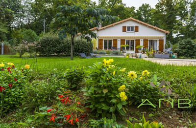 Maison traditionnelle - 116 m² - 5 pièces