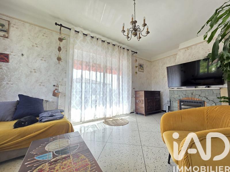 Maison - 96 m² - 6 pièces