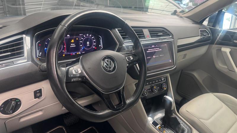 Volkswagen Tiguan Allspace 1.5 Tsi 150 Evo Carat Exclusive Bva / Affichage Tête Haute Dynaudio