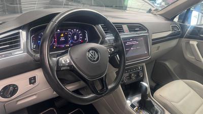 Volkswagen Tiguan Allspace 1.5 Tsi 150 Evo Carat Exclusive Bva / Affichage Tête Haute Dynaudio