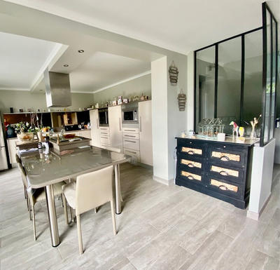 Maison - 178 m² - 6 pièces